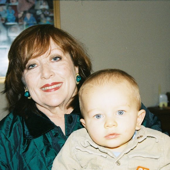 Meet your Posher, Lynda - Picture 7 of 15